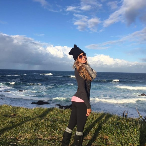 Meet your Posher, Mj - Picture 3 of 5